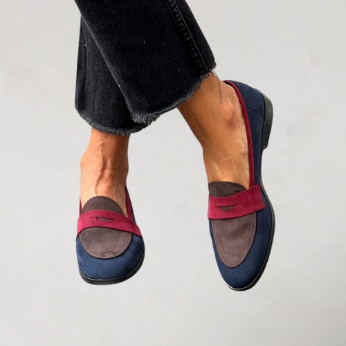 Esther | Mocassins élégants à bout rond et petit talon pour une allure chic et confortable