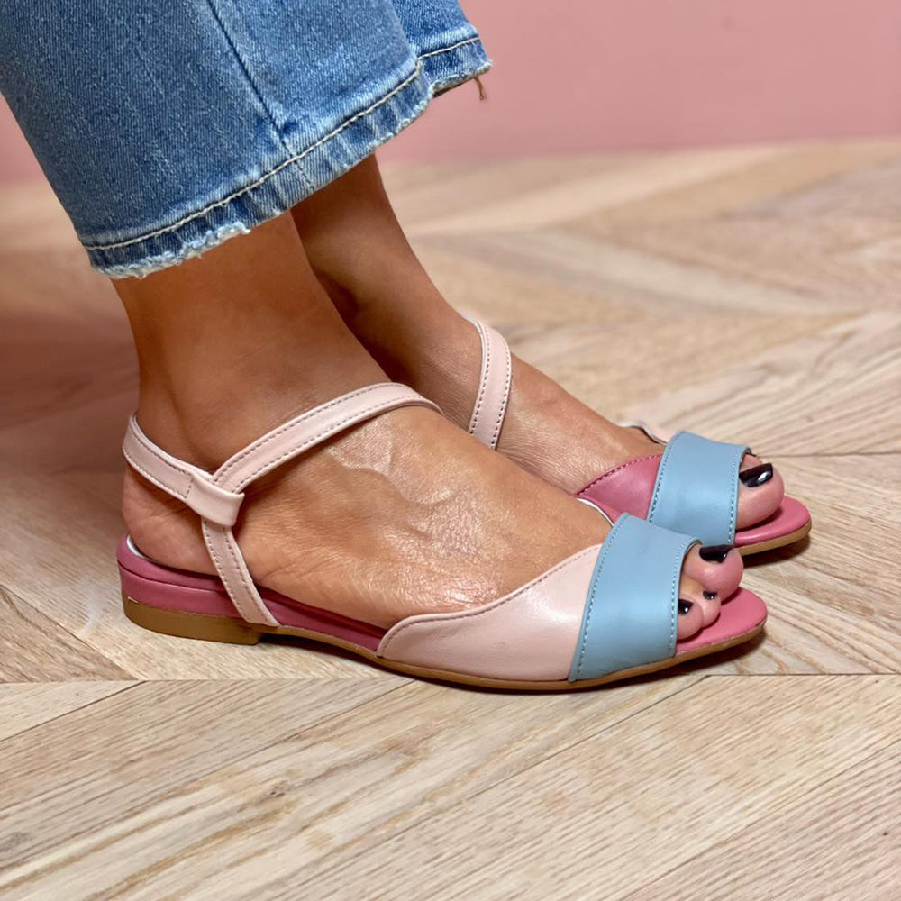 Roselina | Sandales roses asymétriques au style color block, tendance