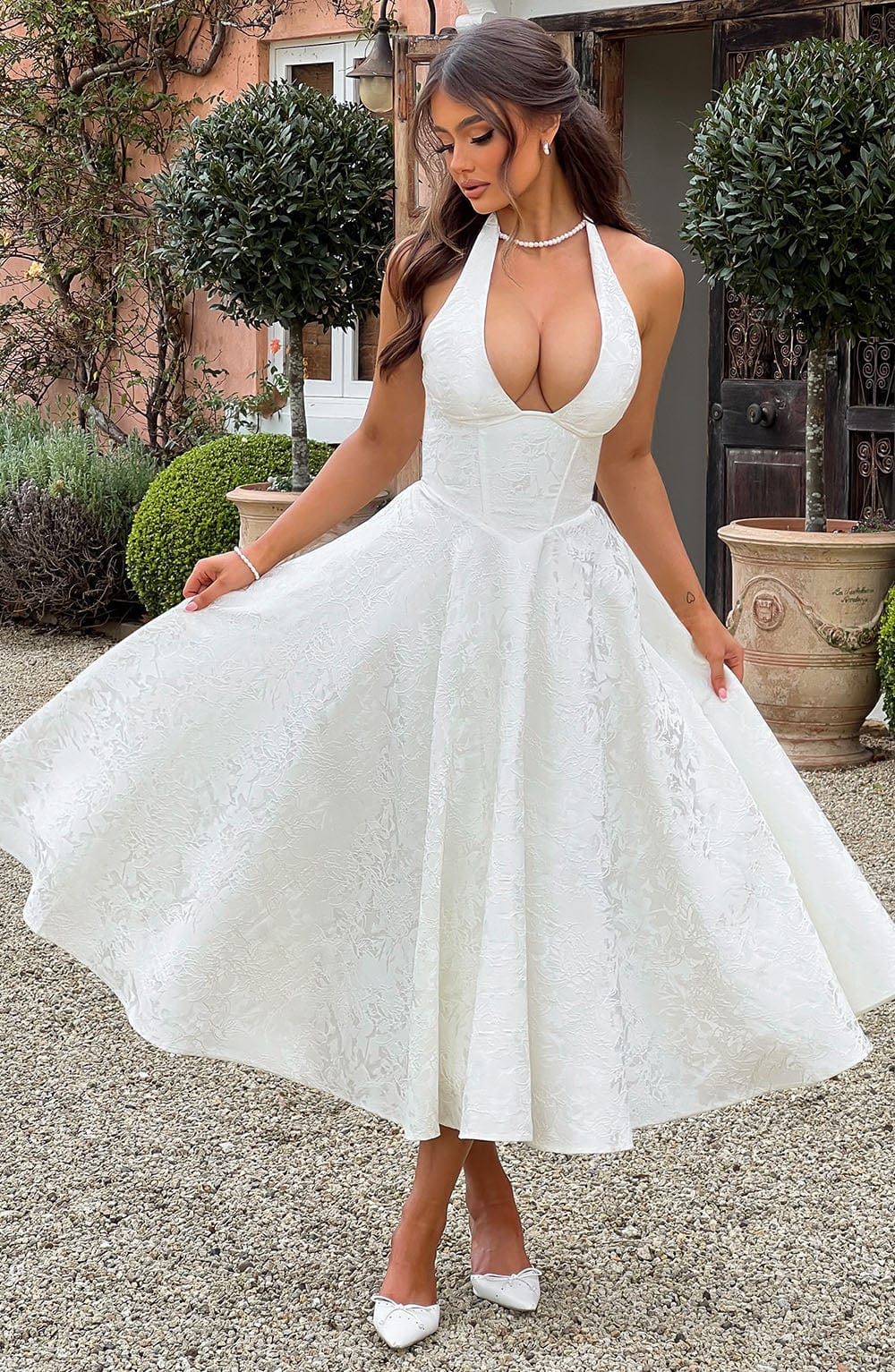 Esmeralda | Robe longue sans manches avec manches échasses pour une allure spectaculaire