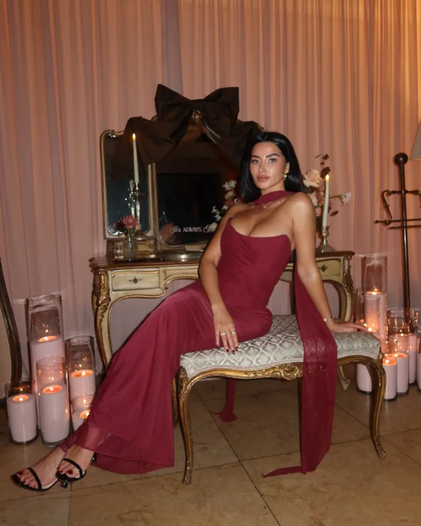 Aniyah Robe Midi Sans Manches – Élégance Moderne