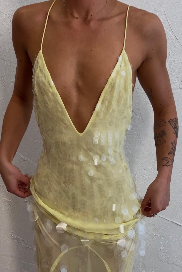 Aaliyah | Robe longue sans manches à col en V – Élégance intemporelle et silhouette flatteuse