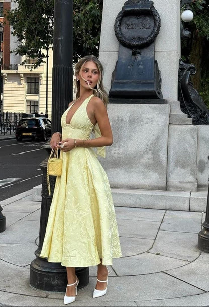 Esmeralda | Robe longue sans manches avec manches échasses pour une allure spectaculaire