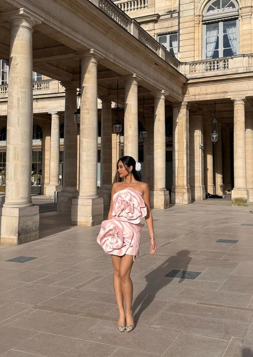 Alana | Robe fleurie courte, féminine et légère