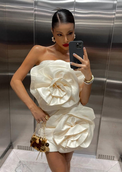 Alana | Robe fleurie courte, féminine et légère