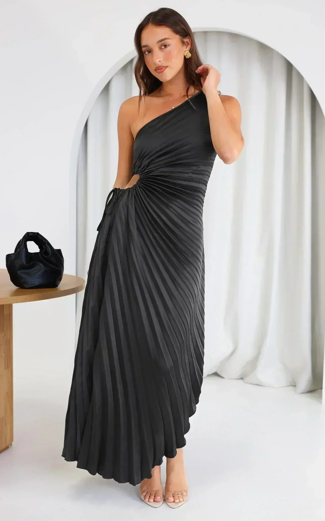 Robe midi à épaules dénudées avec manchette transparente — Billy Joan