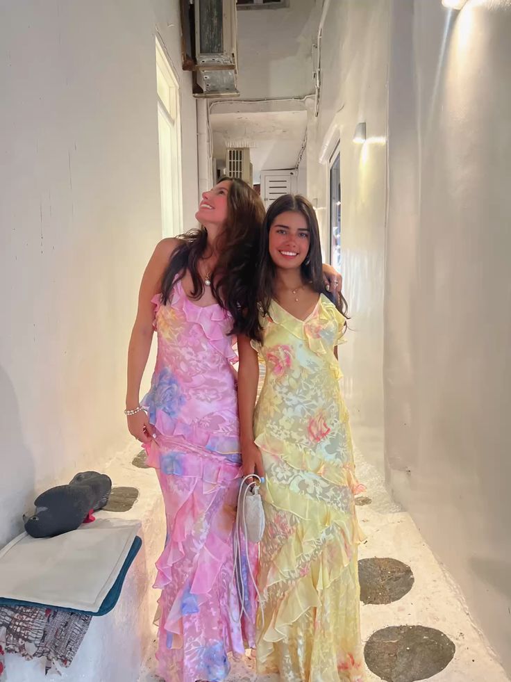 Cassidy | Jolie robe à ruchés, chic et féminine