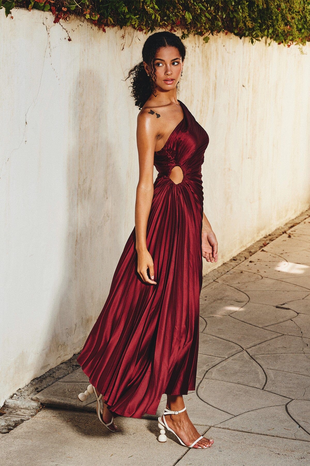 Robe midi à épaules dénudées avec manchette transparente — Billy Joan