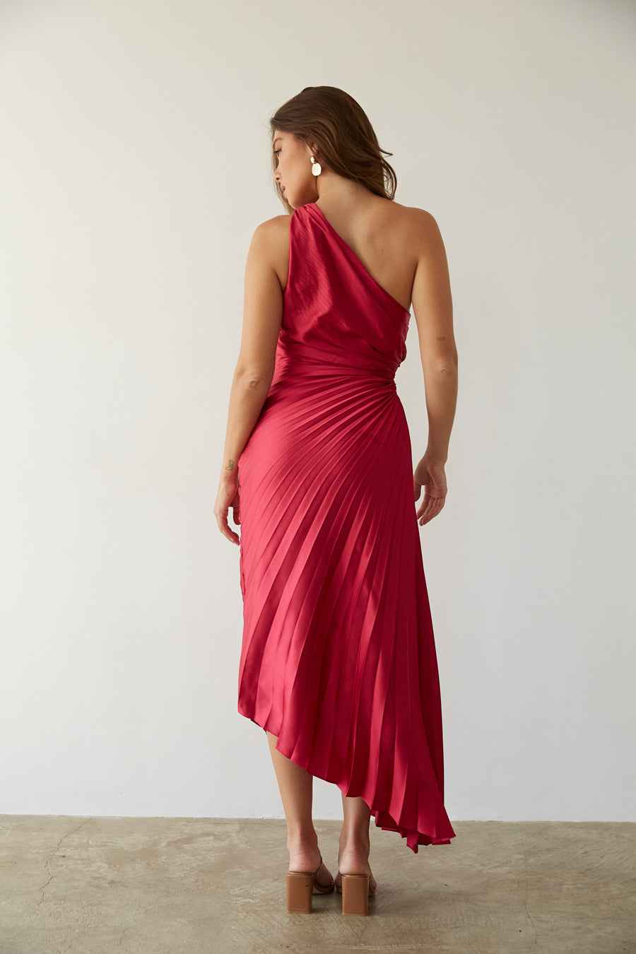 Robe midi à épaules dénudées avec manchette transparente — Billy Joan